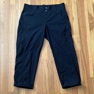 Title Nine Clamber capris. Black. Size 10. Excellent used condition. $40.